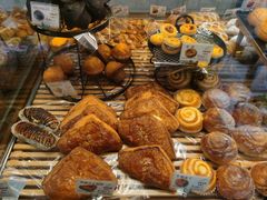 -苹果花园(南泉路店)