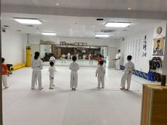 -极真空手道疾风道场(虹口凉城店)