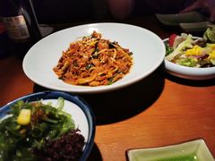 牛肉炒辣白菜-鳗鱼家·深夜食堂(军博店)