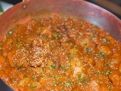 铜锅油焖鸡-Ameigo梅果·云贵川bistro(长宁来福士店)