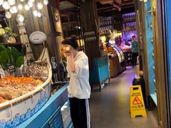 -领鲜活海鲜榴莲自助火锅(东门店)