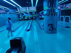 -世代星球·保龄球·镭战真人CS·团建(杨浦店)