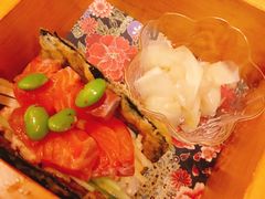 三文鱼奶酪手卷-松涛日本料理