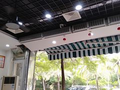 -老何家后安粉·糟粕醋海鲜火锅(三亚湾椰梦长廊店)