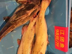 -王老六铁锅炖鱼(翠微店)