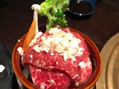 -山川小町·极番烧肉(新地假日广场店)