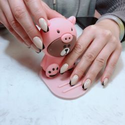 -Pink You美甲洗眉纹绣定制中心