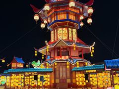 -淄博花灯齐彩城