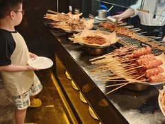 -钱小奴海鲜自助黑金店(杭州滨江龙湖店)