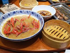 -琥珀老六龙虾(四里河店)