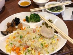 -大食代美食广场(上海中心店)