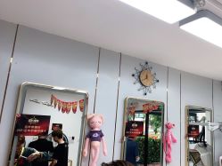 -东方美妍小鹏造型