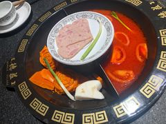 番茄鸳鸯锅底-重庆德庄火锅