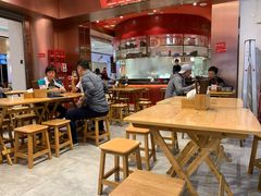 大堂-狮头牌卤味研究所·卤味饭(花城汇南区店)