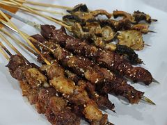 -巴汗羊肉串烧烤店