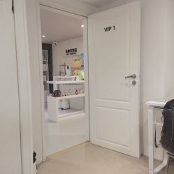 -JNK皮肤管理中心