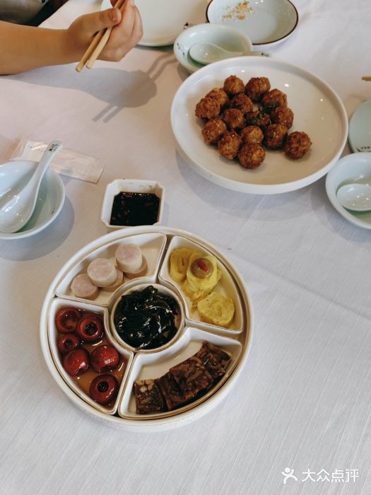 天和晟烤鸭店(玉泉西街店)干炸丸子图片