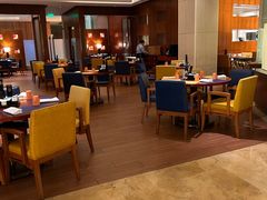 -怡咖啡海鲜自助餐厅(浦东香格里拉店)