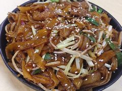 干炒牛河-天宝食坊·啫啫煲大排档(西华路店)