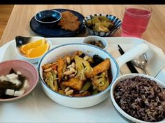 -轻蔬不用等·素食(江苏路店)