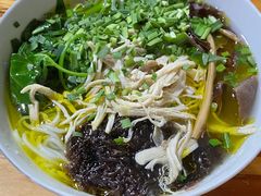 -越洋肖氏老米线(杨家坪店)