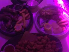 -樱花里音乐餐吧·牛扒椰子鸡(东圃店)