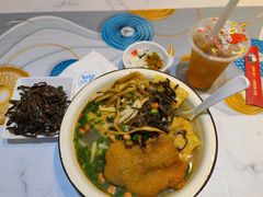 -丽丽三鲜螺蛳粉(田林路店)