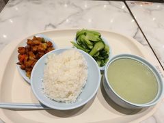 -荣华基·现炒快餐(肇嘉浜路店)