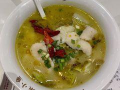 -渝是乎酸菜鱼·川渝小炒(新世界百货望京店)