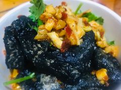 -黑色经典臭豆腐·湖南特产(坡子街店)