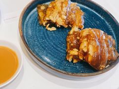 焦糖榄仁卷-白天鹅宾馆-宏图府餐厅