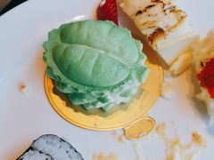 -大中华希尔顿酒店-念自助餐·嗨啤·小龙虾