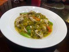 -魏铭鱼头捞饭(晋阳路店)