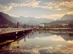 -百里峡七彩艺术小镇