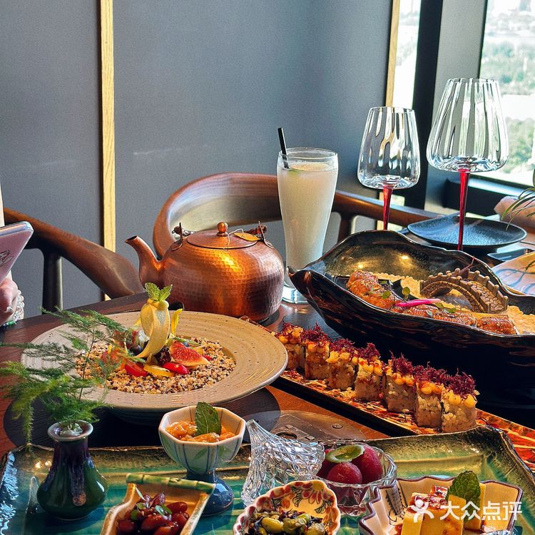 沈阳🔝高空餐厅｜三十三城名画美学菜