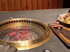 -铭牛烧肉·和牛海鲜自助(高新月牙湖店)