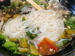 -周记蟹仔粉(侨港风情街店)