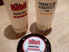 -The Habit Burger Grill 哈比特汉堡(爱琴海店)