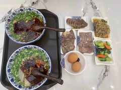 -伊穆祥牛肉面总店·清真