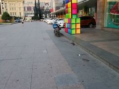 场地-新一百-地面停车场