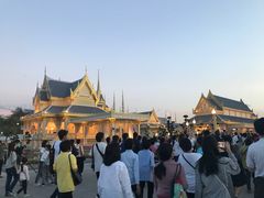 -皇家田广场(อนุสาวรีย์ทหารอาสา)