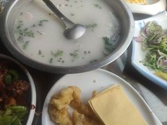 -雪湖煜辰鱼头老店(雪野湖店)