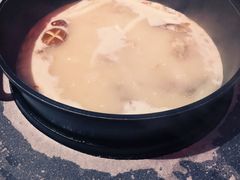 -三人行骨头王火锅(长寿店)