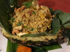 菠萝海鲜炒饭-Phensiri Thai Restaurant