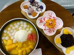 -三花奶奶的甜品(百联嘉定购物中心店)
