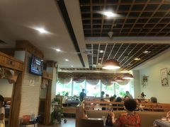 大堂-益百岁牛尾汤(香山路店)