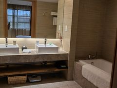 -上海怡沁园度假酒店