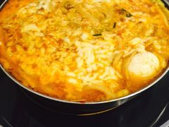 -三清洞摩西韩式年糕火锅(威高广场店)