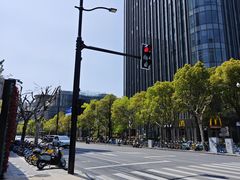 -上海跨国采购会展中心