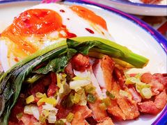 葱油汁鸡排双蛋饭-肥佬哥香港车仔面(人民广场店)